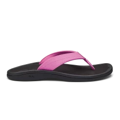 OluKai ‘Ohana - Dragon Fruit / Black