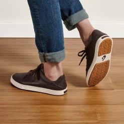 OluKai Pehuea Lī ‘Ili - Dark Java -Trend Shoe Shop 20433 4848 102 W PehueaLi ili DkjDkj Web Opt